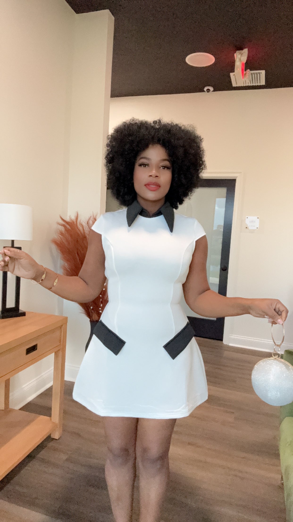 Mona elegant White dress